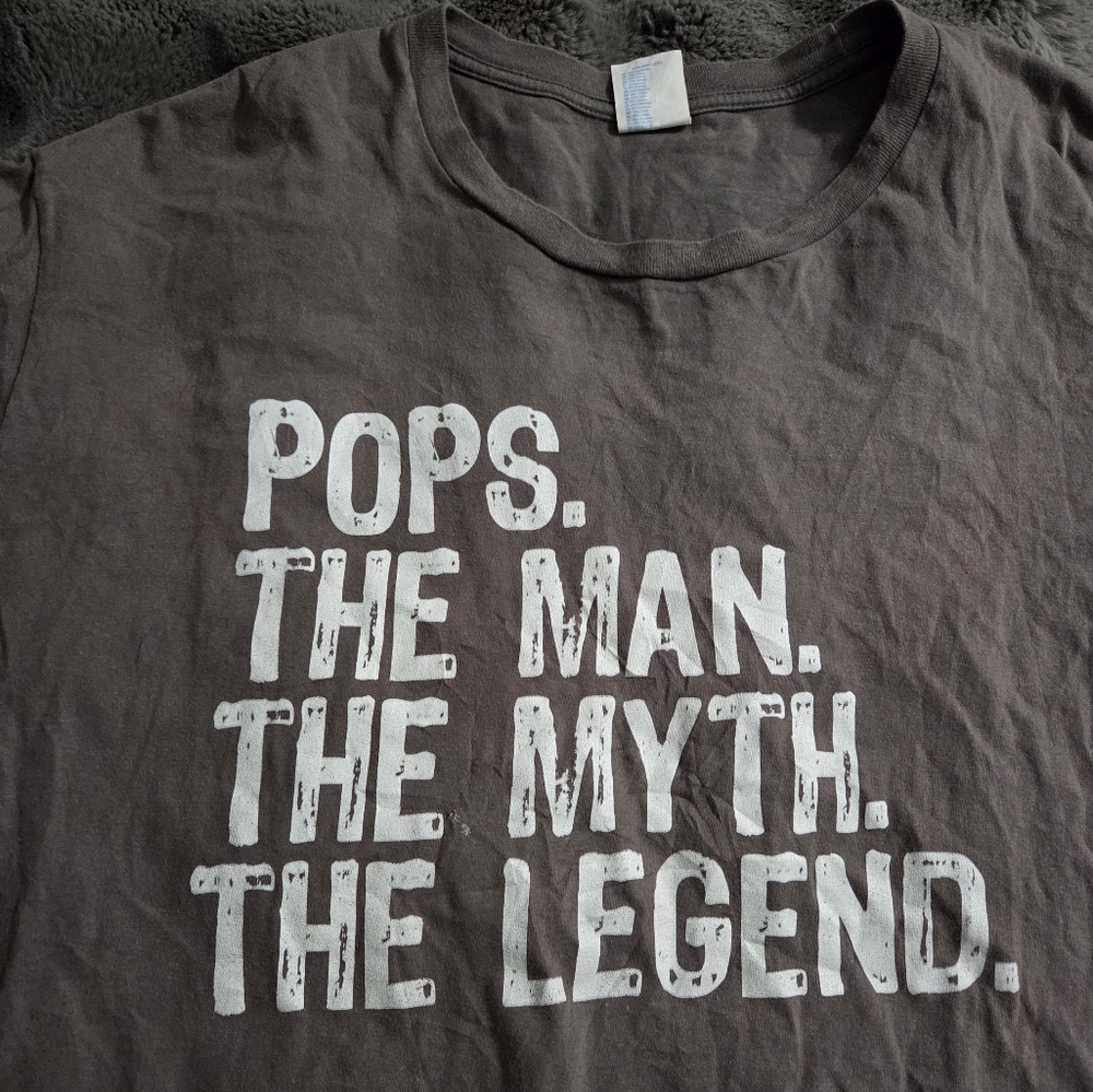 Men's Gray Graphic T-Shirt